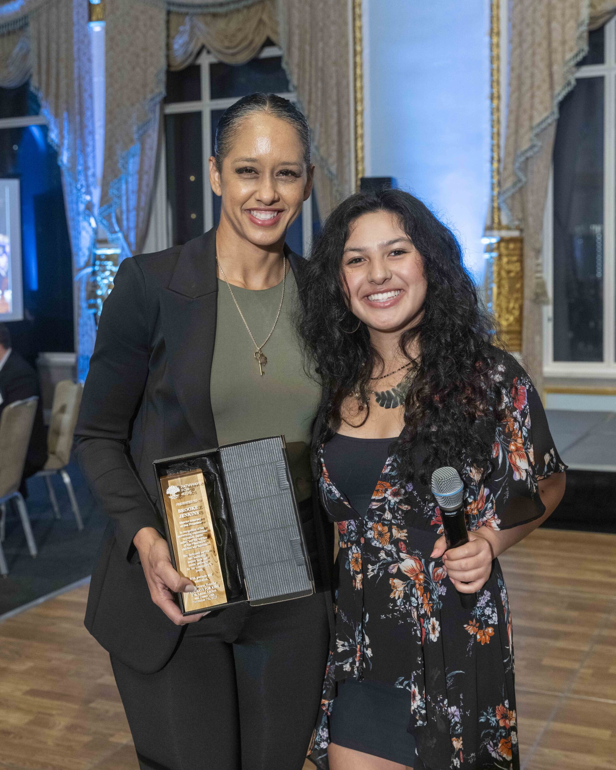 1742-PathwaysGala2025-251107